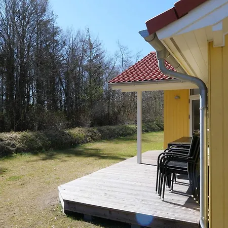 Detached With Private Sauna *