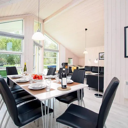 Detached With Private Sauna